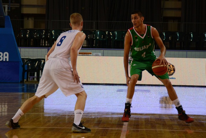 Фотогалерия от мача на младежите (20) срещу Словакия